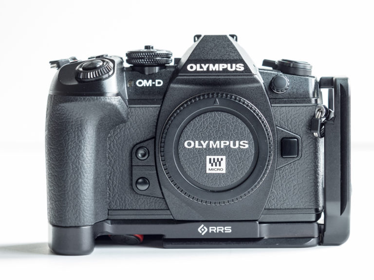 Ontoegankelijk Verrast zijn Traditioneel E-M1 mkII RRS L-Bracket Review | Unlocking Olympus